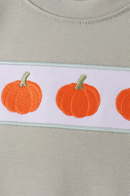 Sage pumpkin embroidery shorts set