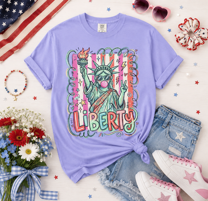 Liberty Statue Graphic T-Shirt — Retro Pop Art Statue of Liberty Design